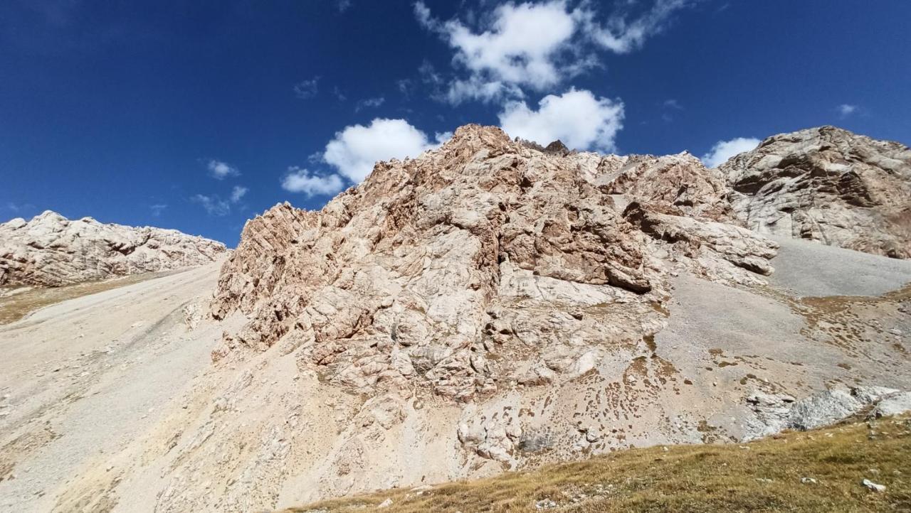 Naryn Guest House Kültér fotó